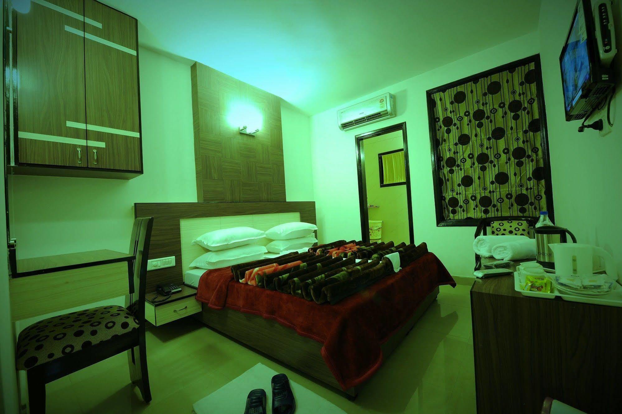 Hotel Hkj Residency Amritsar Exterior foto